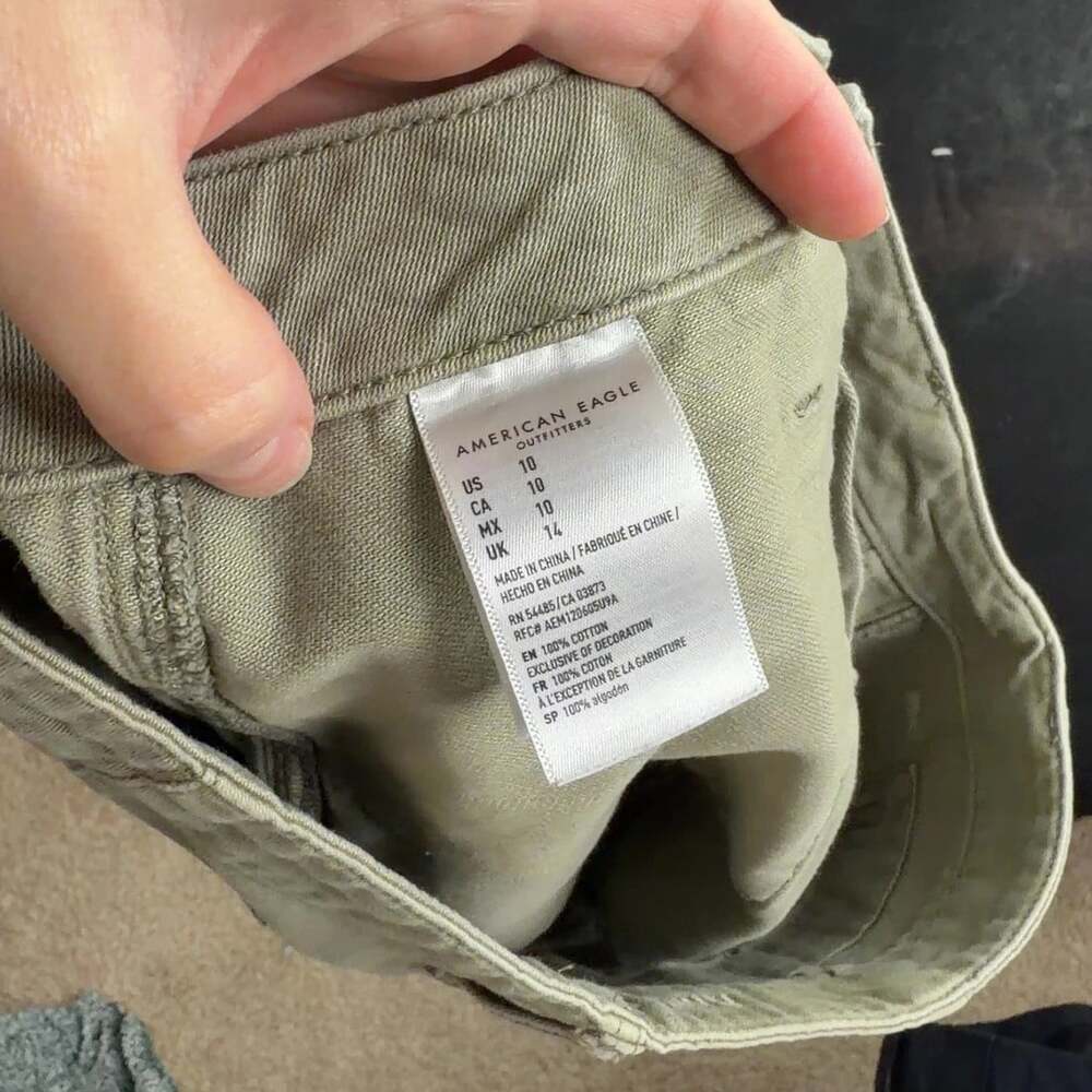 American Eagle Utility Shorts Olive Green Raw Hem Cotton Size 10 Women’s - Picture 4 of 6